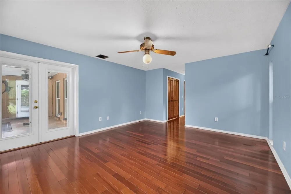 2203 GREENHILLS DRIVE Valrico, FL 33596