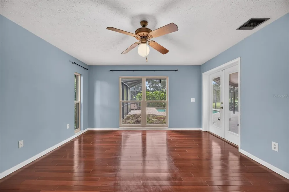 2203 GREENHILLS DRIVE Valrico, FL 33596