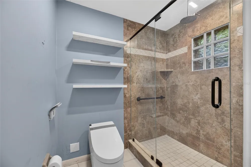 2203 GREENHILLS DRIVE Valrico, FL 33596