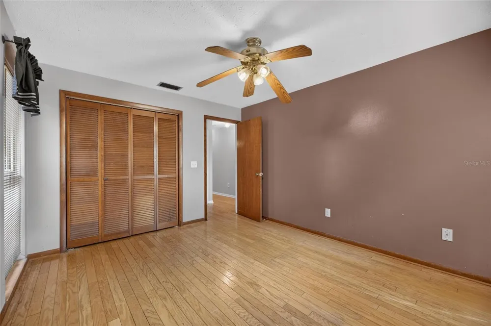 2203 GREENHILLS DRIVE Valrico, FL 33596