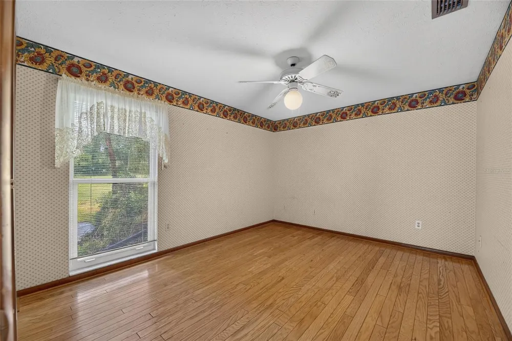2203 GREENHILLS DRIVE Valrico, FL 33596