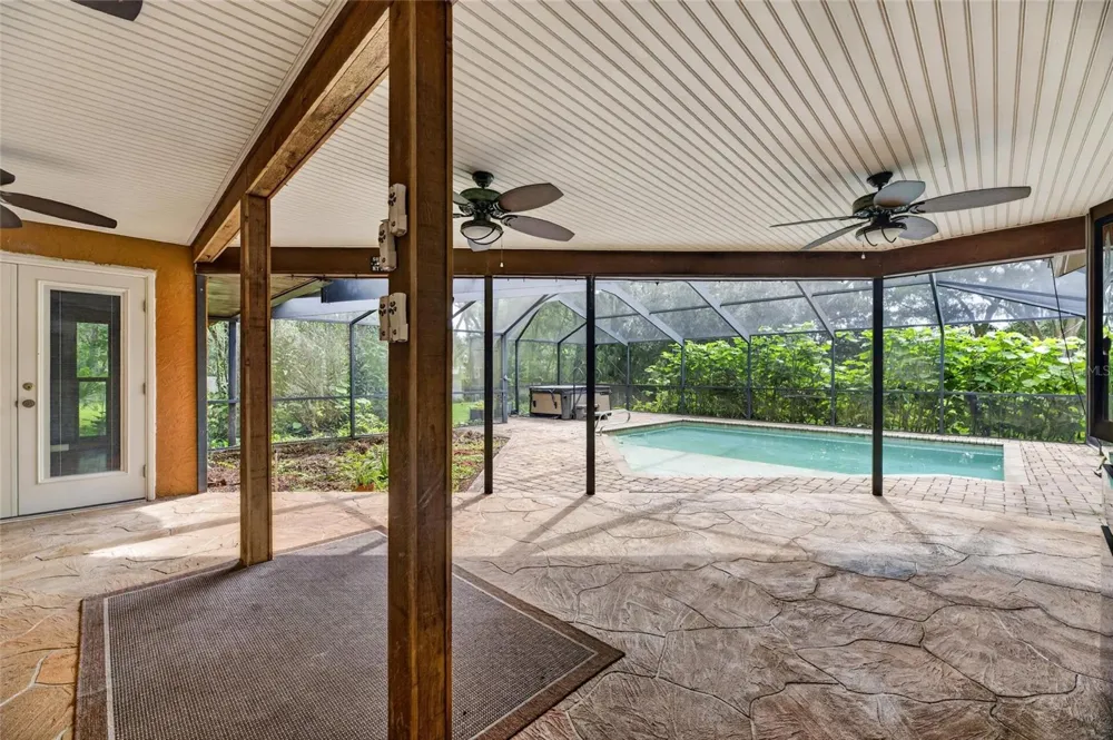2203 GREENHILLS DRIVE Valrico, FL 33596
