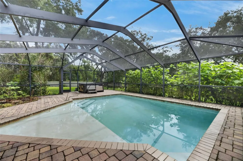 2203 GREENHILLS DRIVE Valrico, FL 33596