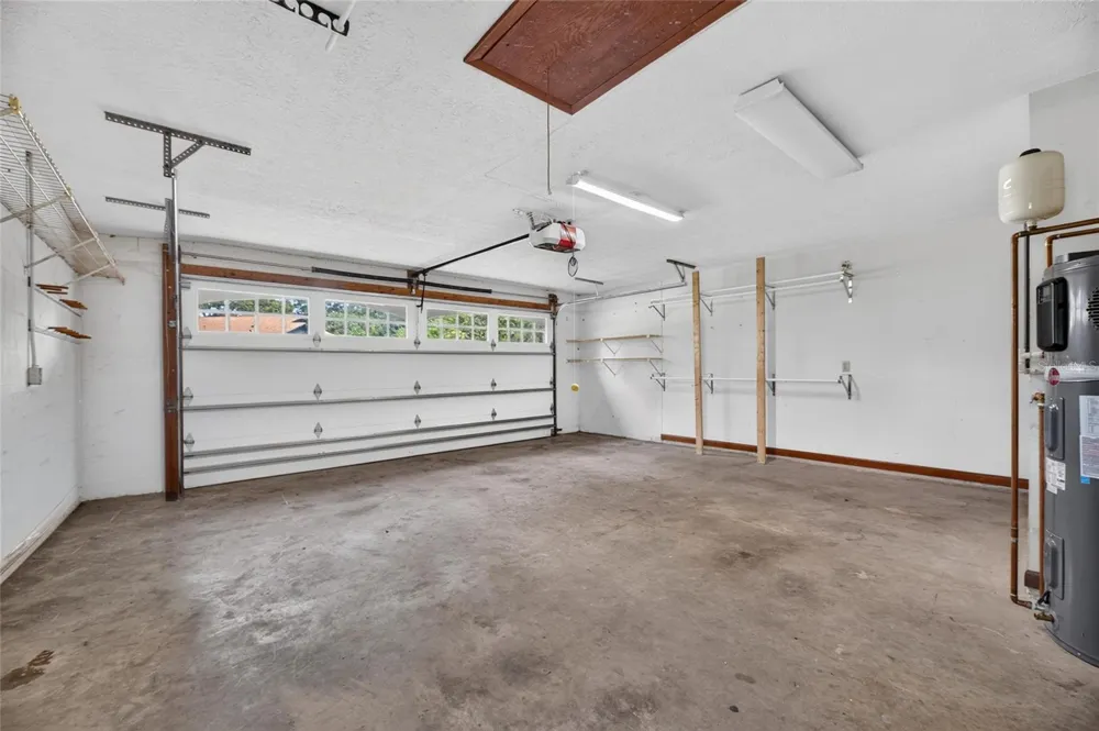 2203 GREENHILLS DRIVE Valrico, FL 33596