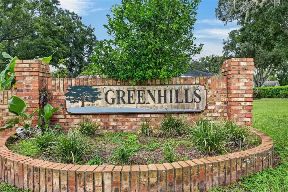 2203 GREENHILLS DRIVE Valrico, FL 33596