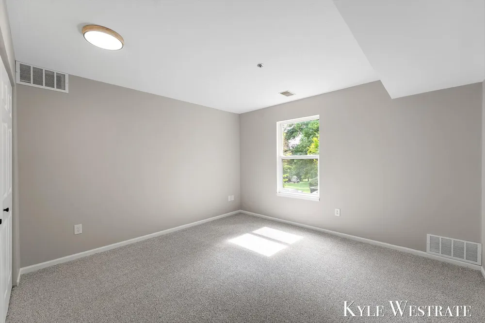 3149 Poplar Creek Drive SE #103 Kentwood City, MI 49512
