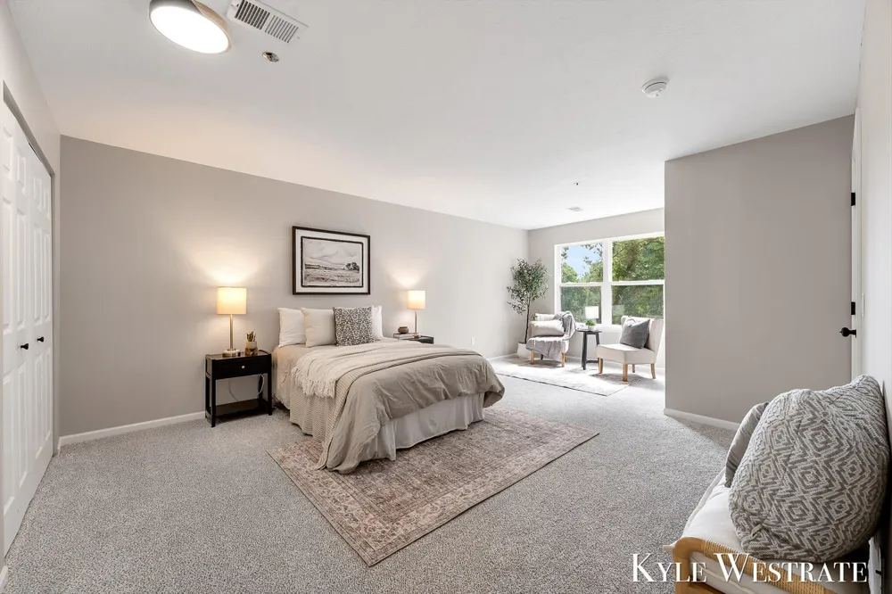 3149 Poplar Creek Drive SE #103 Kentwood City, MI 49512