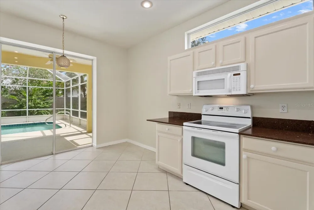 4350 BEEKMAN PLACE #108 Sarasota, FL 34235