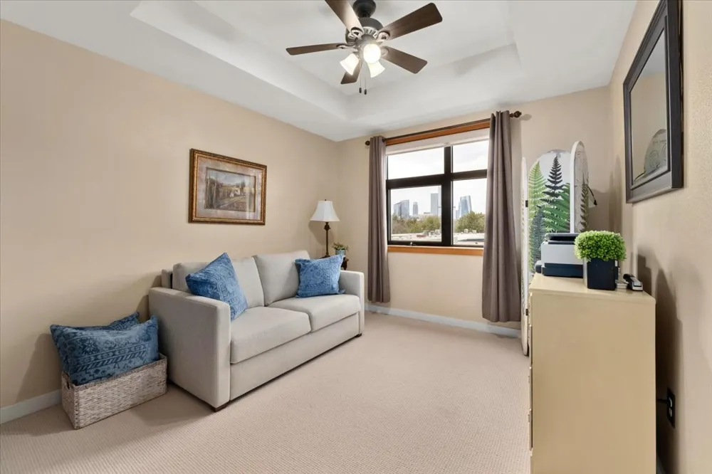 1812 West Avenue #404 Austin, TX 78701