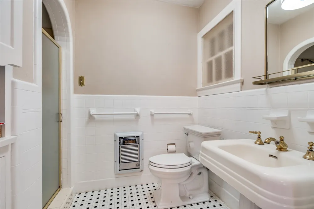 6933 Westlake Avenue Dallas, TX 75214