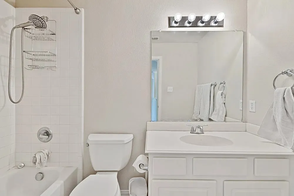 7913 Hannah Street Plano, TX 75025