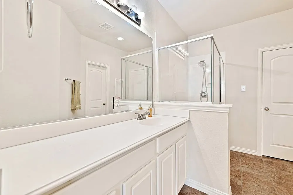 7913 Hannah Street Plano, TX 75025