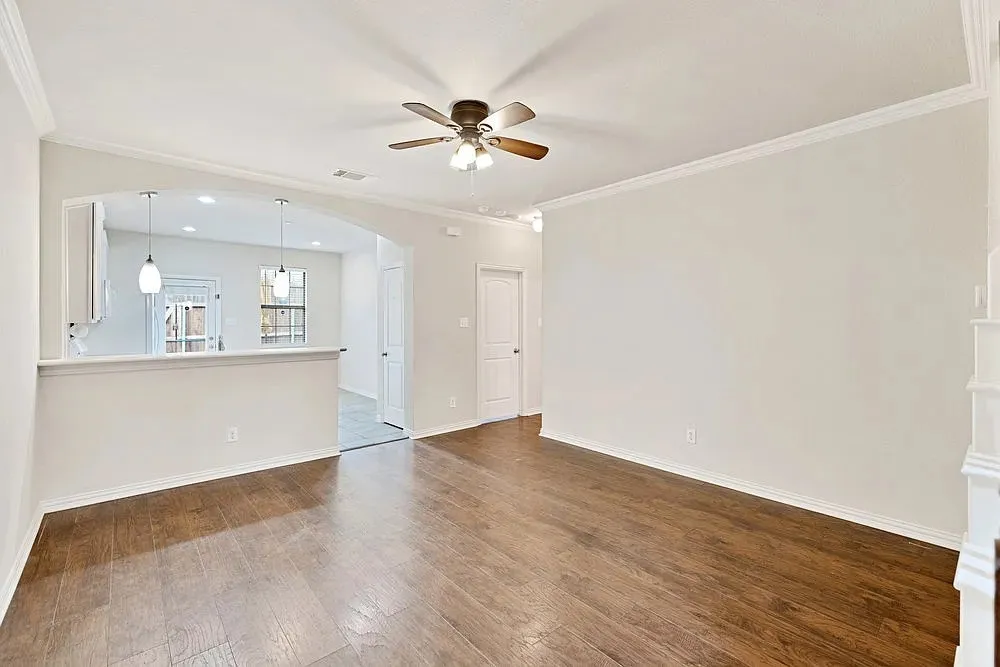 7913 Hannah Street Plano, TX 75025