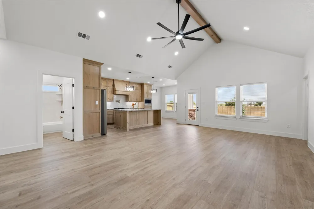 300 Johnson Street McGregor, TX 76657