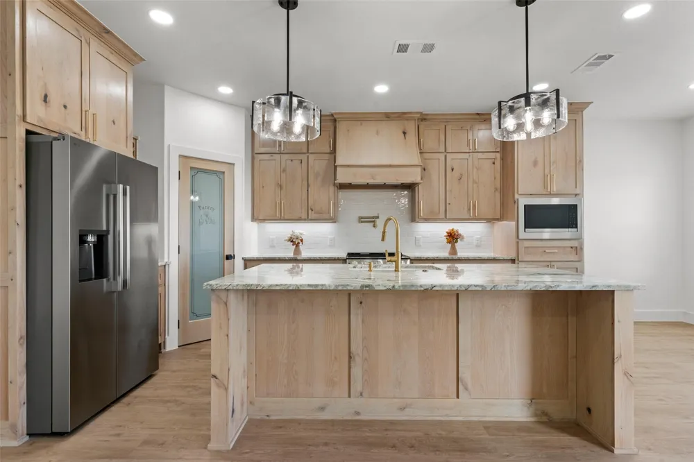 300 Johnson Street McGregor, TX 76657