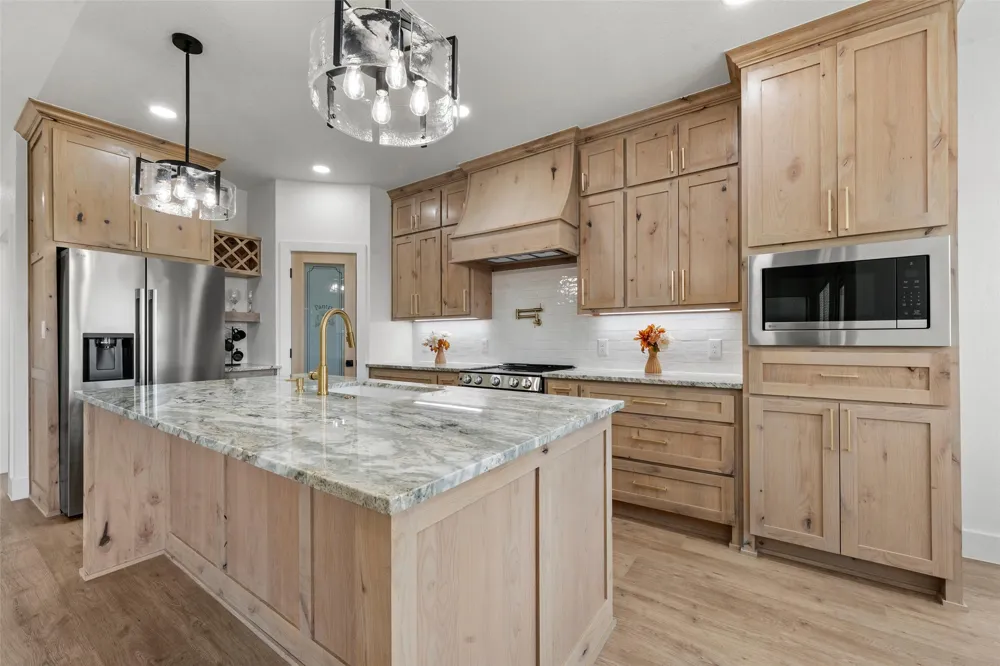 300 Johnson Street McGregor, TX 76657