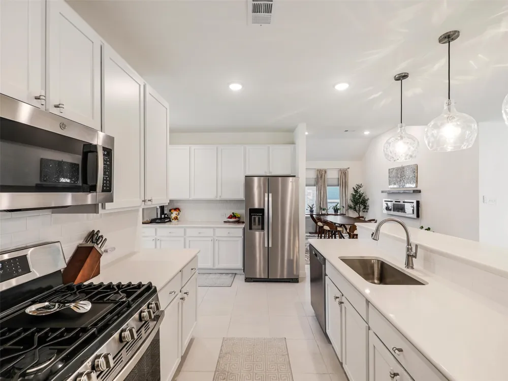 3921 Bluestem Boulevard Argyle, TX 76226