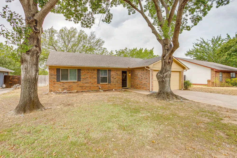 2610 Casa Blanca Court Arlington, TX 76015