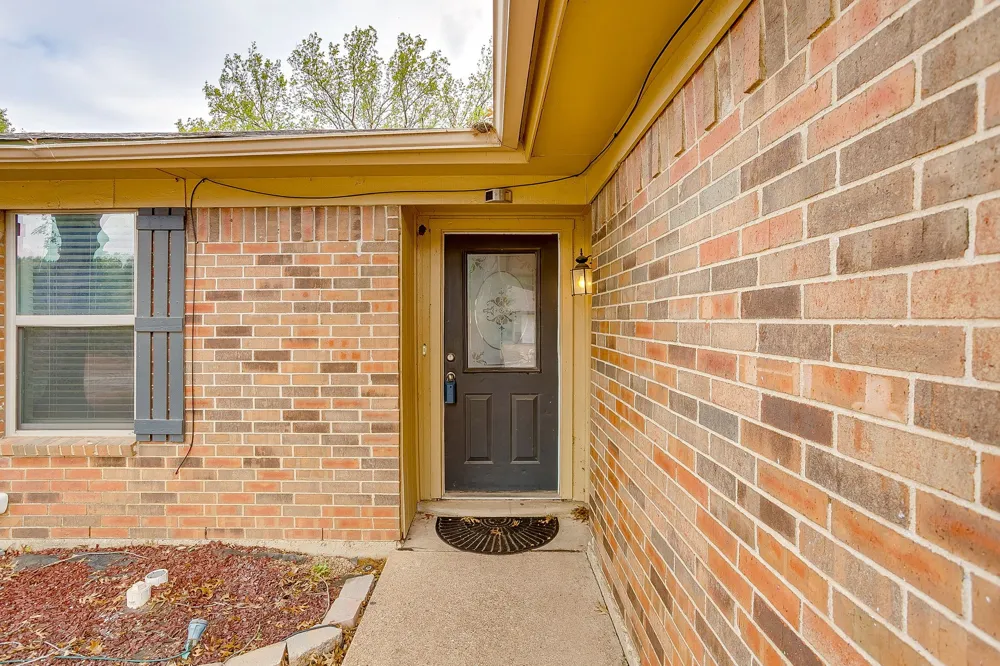 2610 Casa Blanca Court Arlington, TX 76015