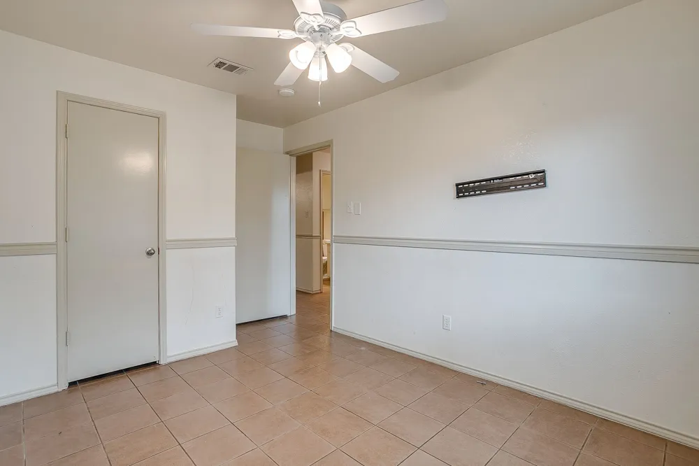 2610 Casa Blanca Court Arlington, TX 76015