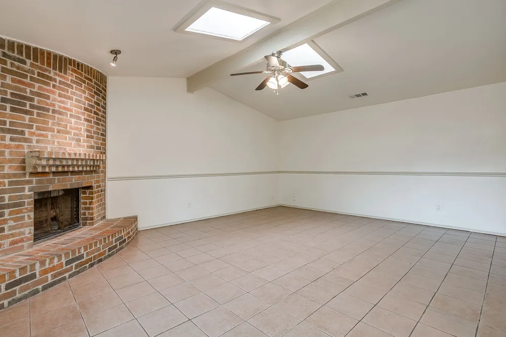 2610 Casa Blanca Court Arlington, TX 76015