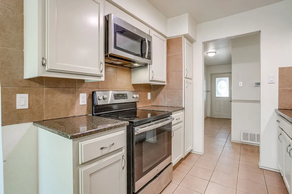 2610 Casa Blanca Court Arlington, TX 76015