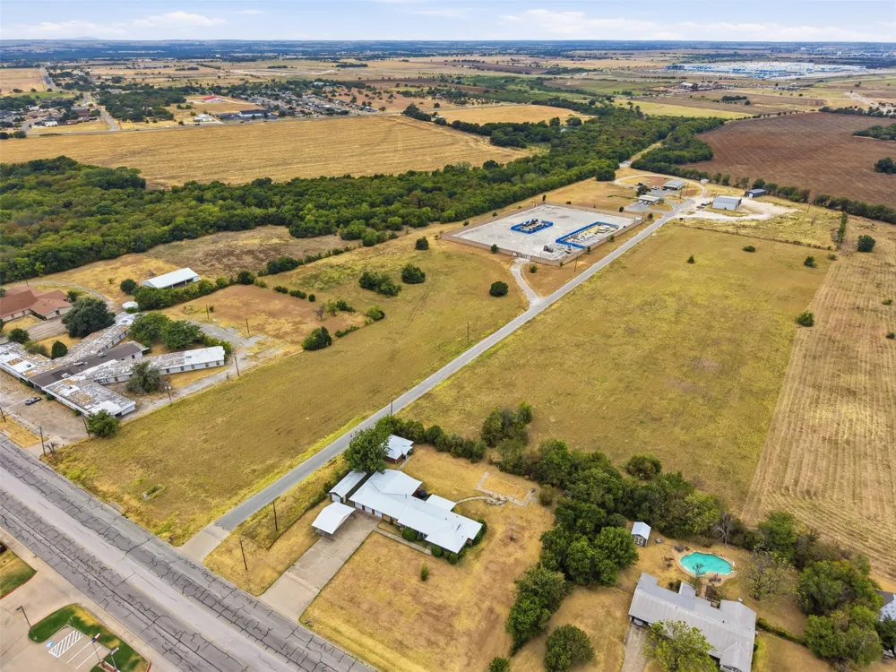 1106 W Kilpatrick Avenue #C Cleburne, TX 76033
