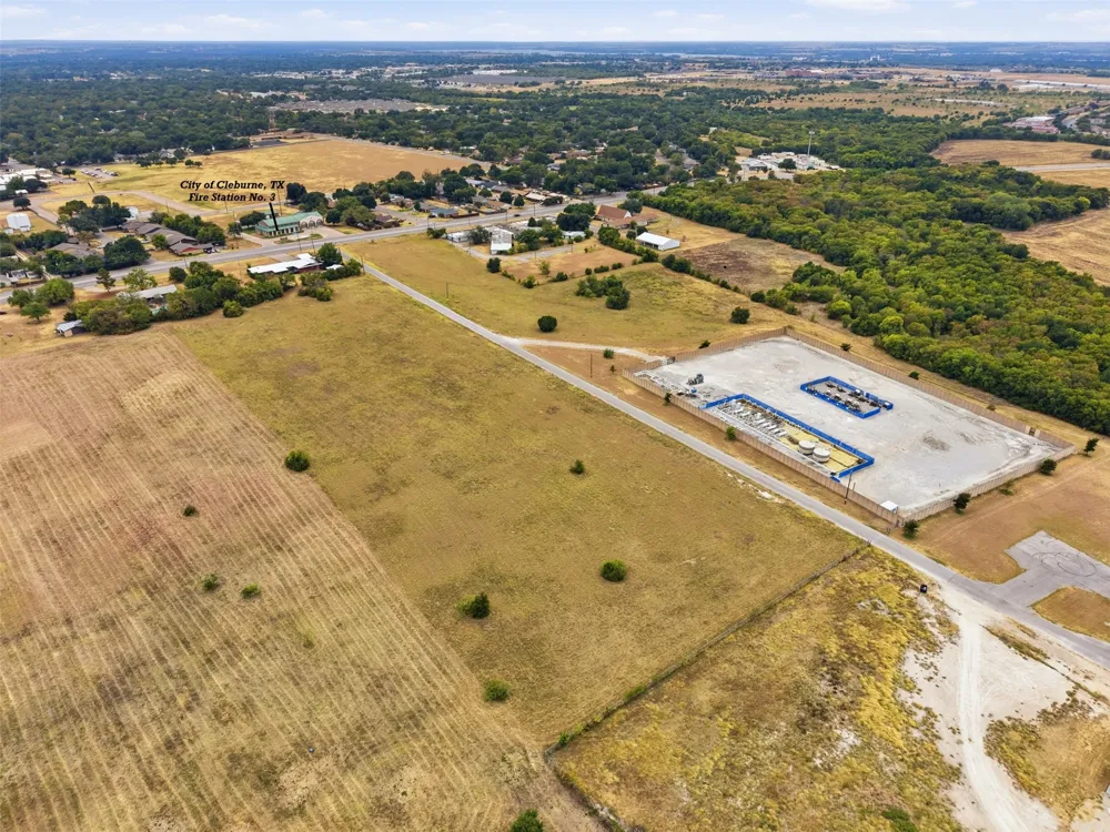 1106 W Kilpatrick Avenue #C Cleburne, TX 76033