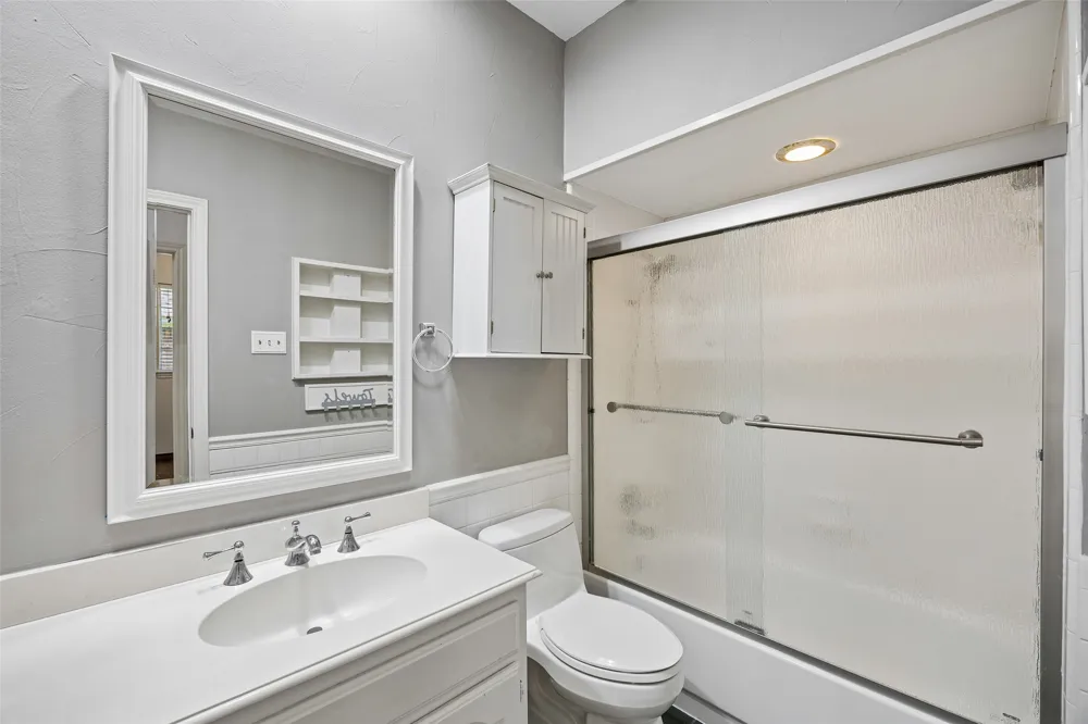 5905 Indian Hills Drive Garland, TX 75044