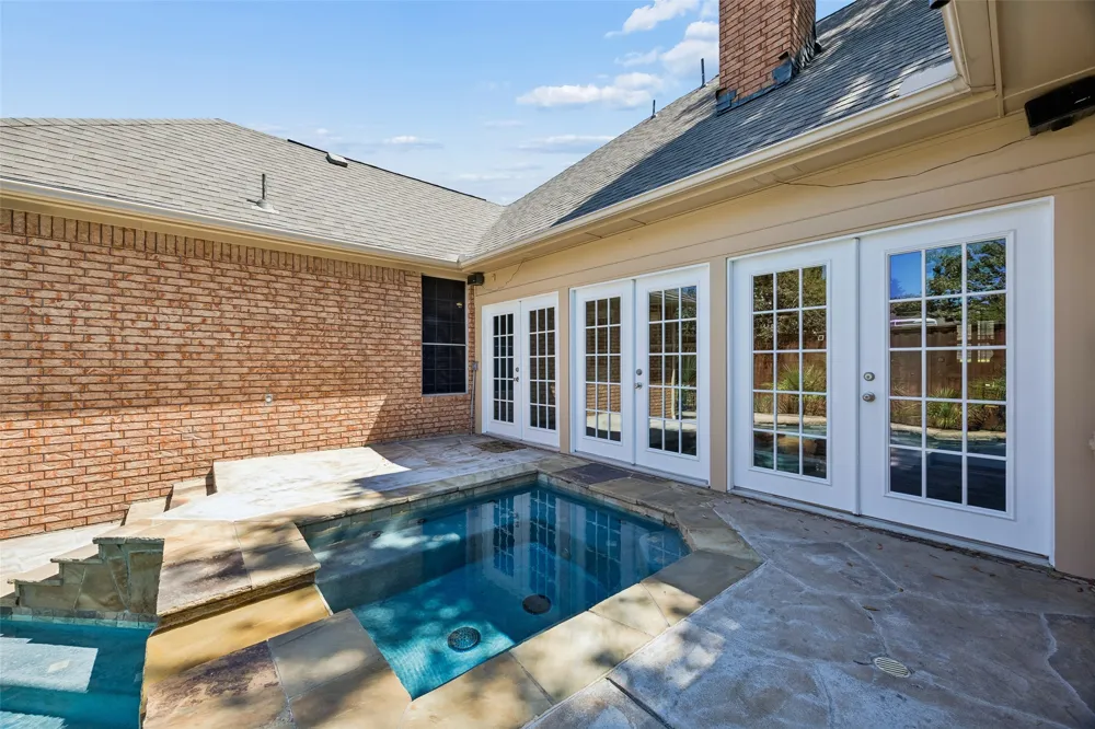 5905 Indian Hills Drive Garland, TX 75044