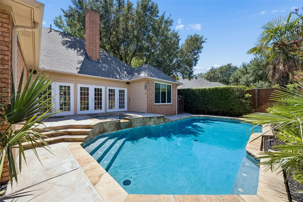 5905 Indian Hills Drive Garland, TX 75044