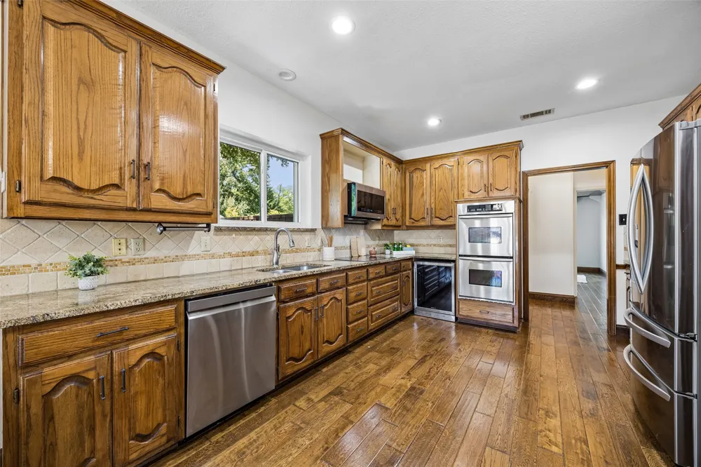 5905 Indian Hills Drive Garland, TX 75044