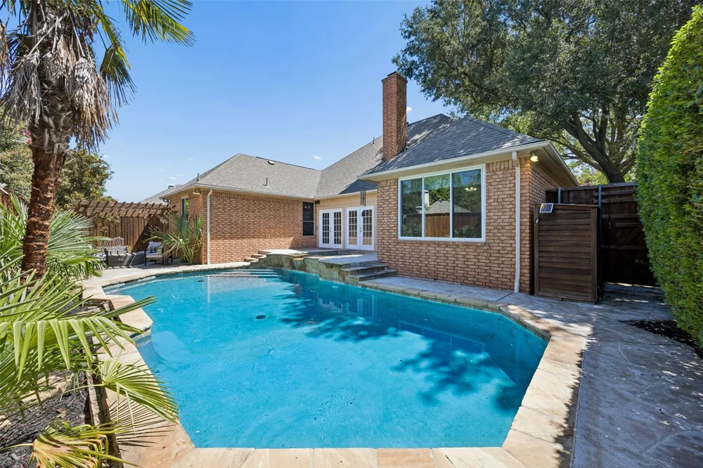 5905 Indian Hills Drive Garland, TX 75044