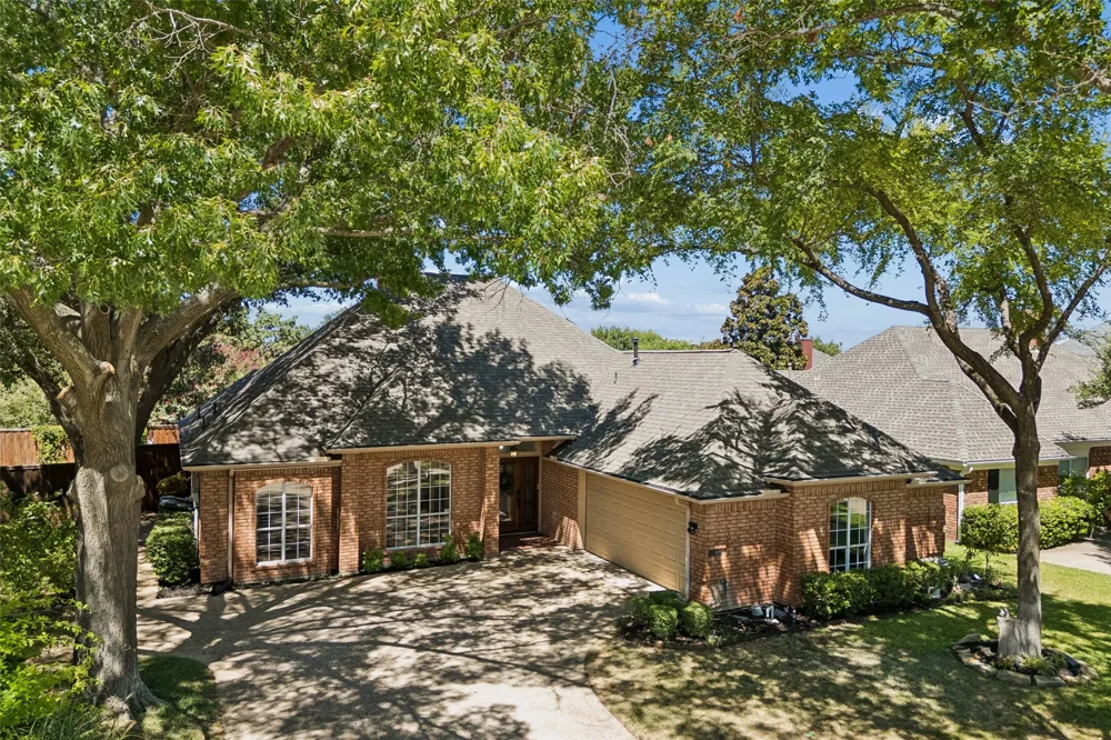 5905 Indian Hills Drive Garland, TX 75044