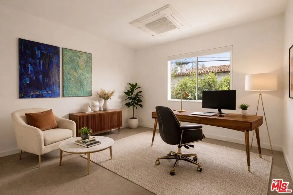 928 Croft Avenue #102 Los Angeles, CA 90069