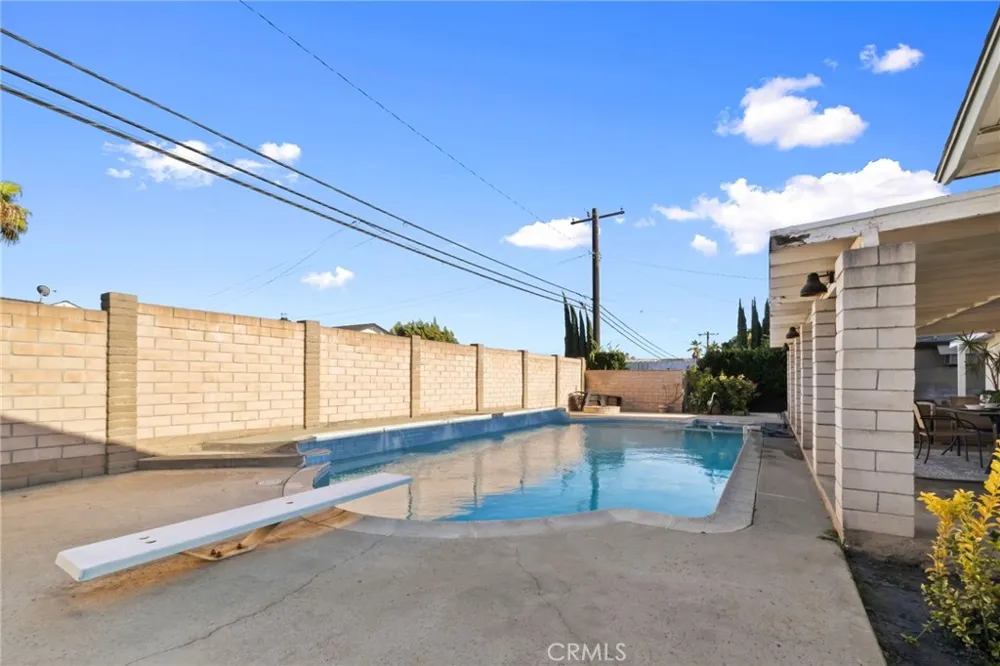 1338 Albright Upland, CA 91786