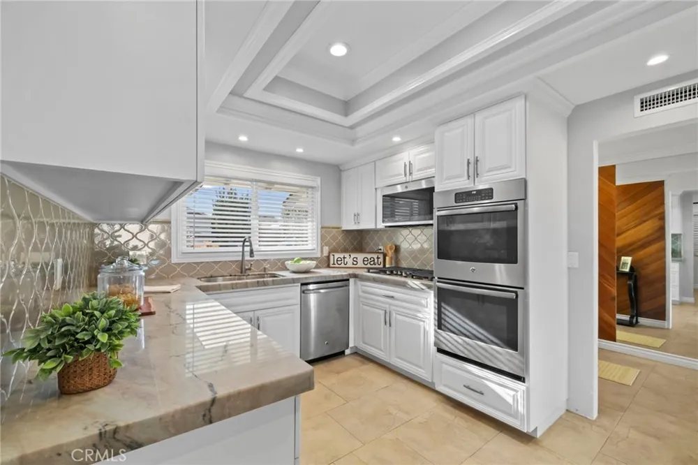 1338 Albright Upland, CA 91786