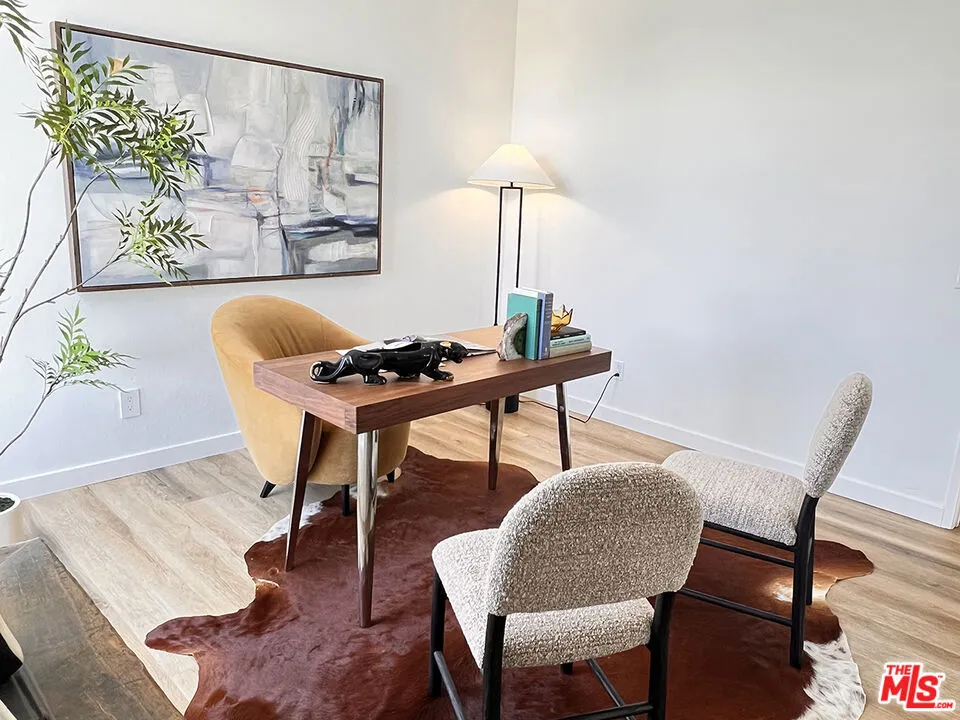 13920 Moorpark Street #308 Sherman Oaks, CA 91423