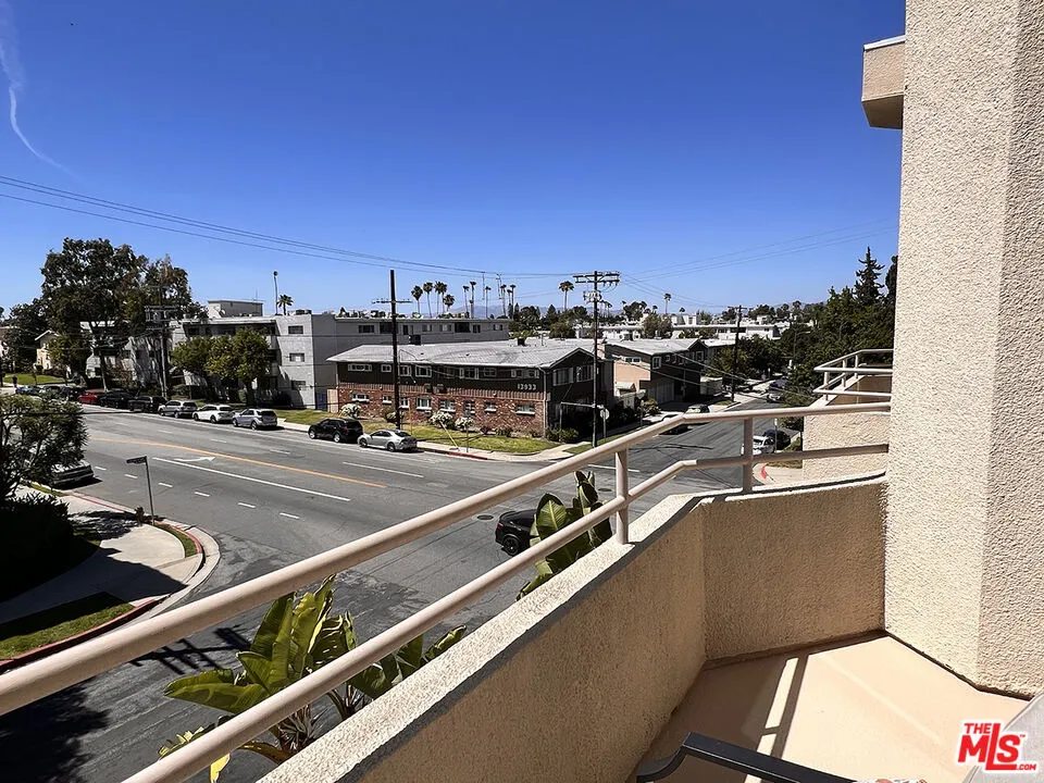 13920 Moorpark Street #308 Sherman Oaks, CA 91423