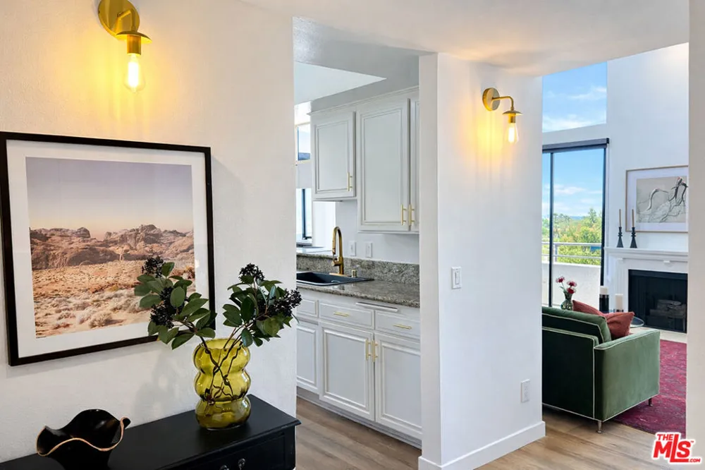 13920 Moorpark Street #308 Sherman Oaks, CA 91423