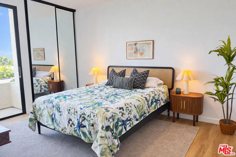 13920 Moorpark Street #308 Sherman Oaks, CA 91423