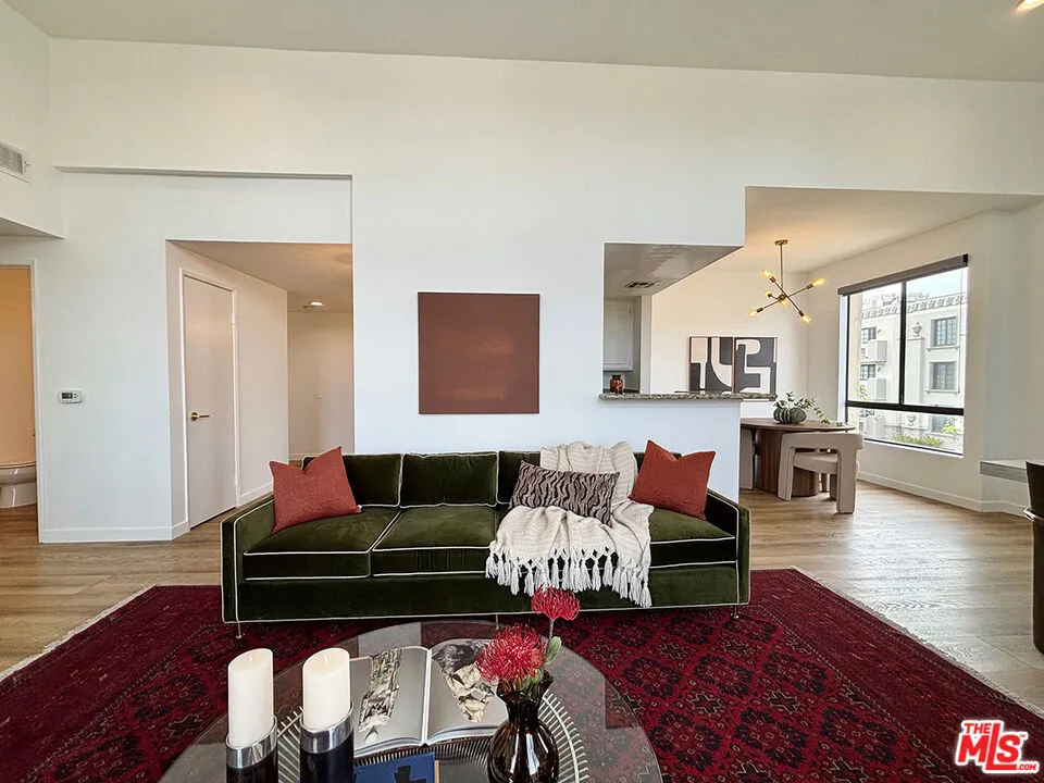13920 Moorpark Street #308 Sherman Oaks, CA 91423