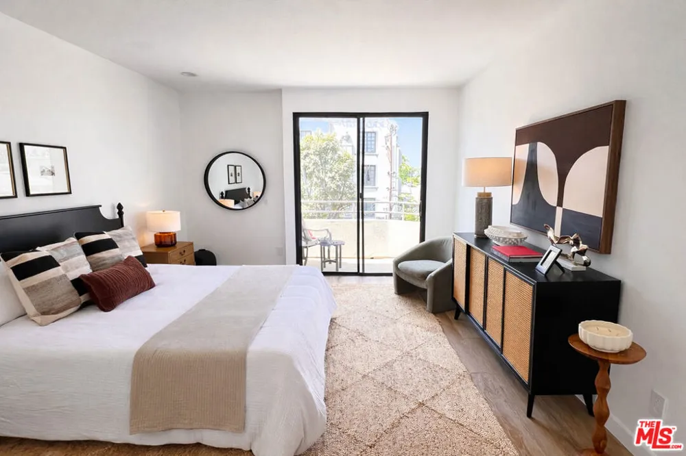 13920 Moorpark Street #308 Sherman Oaks, CA 91423