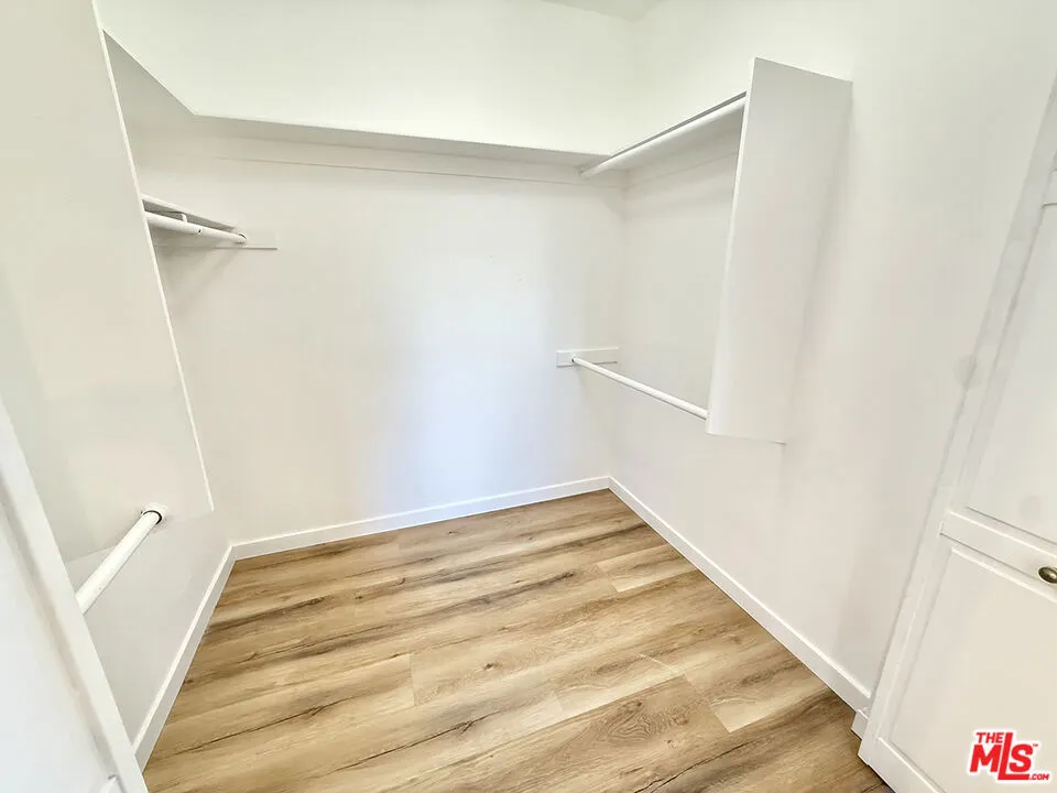 13920 Moorpark Street #308 Sherman Oaks, CA 91423