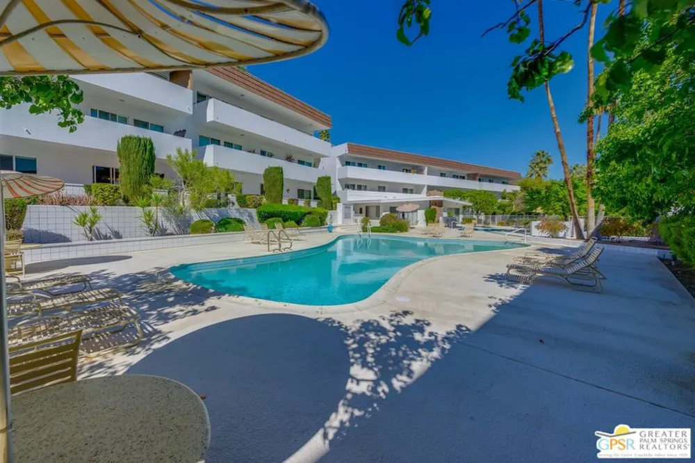 2300 S Palm Canyon Drive #31 Palm Springs, CA 92264