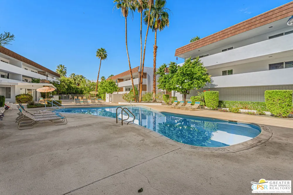 2300 S Palm Canyon Drive #31 Palm Springs, CA 92264