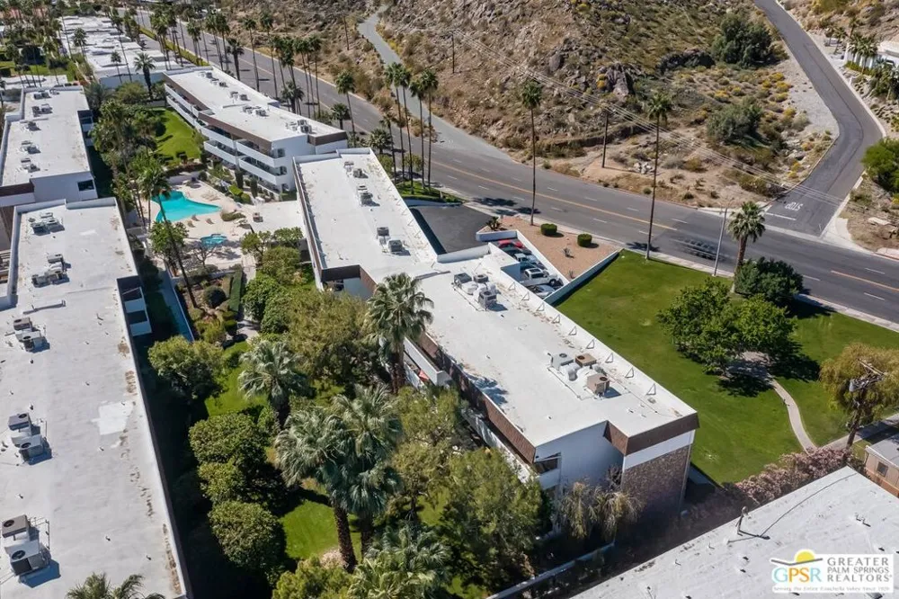 2300 S Palm Canyon Drive #31 Palm Springs, CA 92264