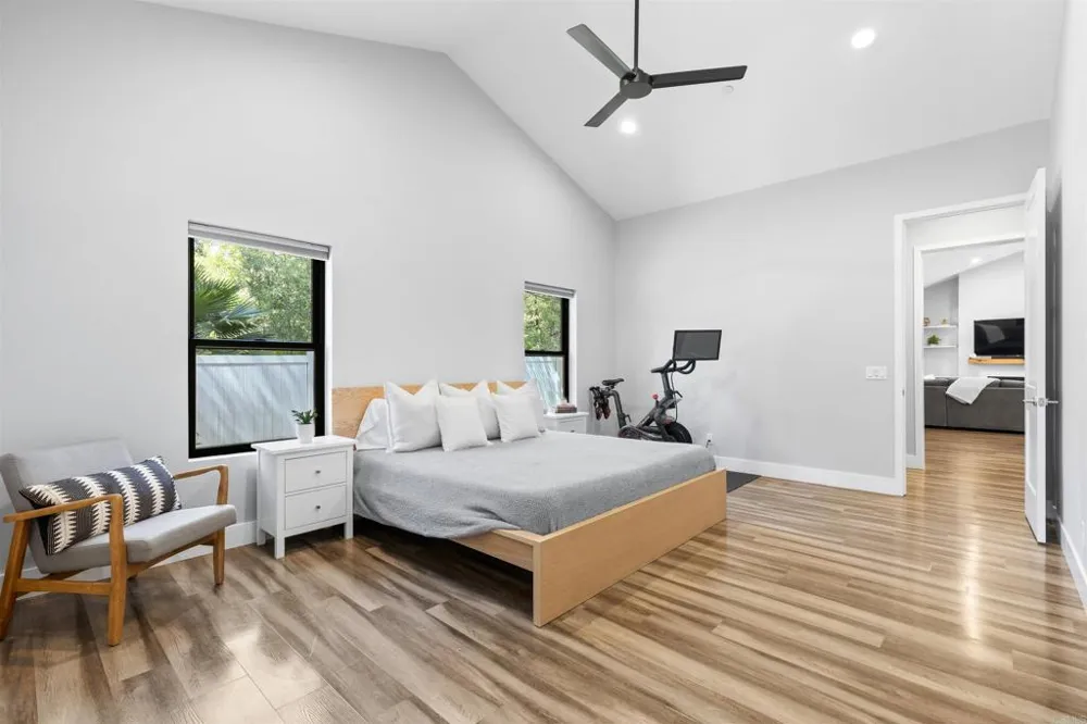25812 Willow Lane Escondido, CA 92026