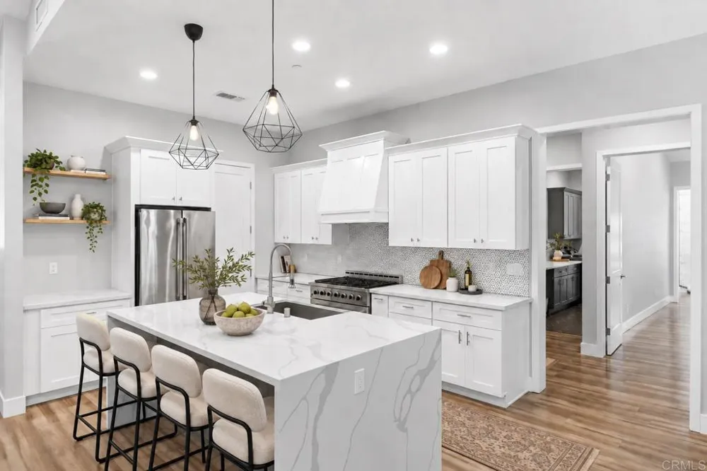 25812 Willow Lane Escondido, CA 92026