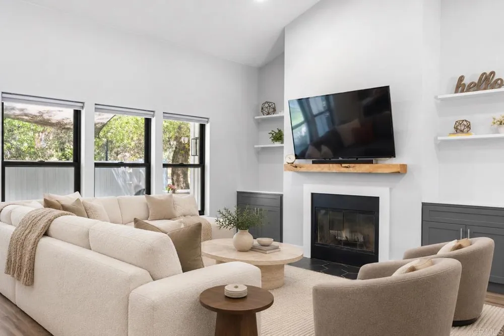 25812 Willow Lane Escondido, CA 92026